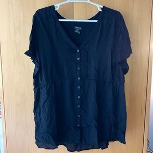 SALE 2/$15 Torrid Black Top